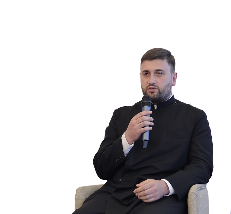 Տեր Հայկազուն քահանա Սահակյան